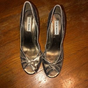 Steve Madden gold heels